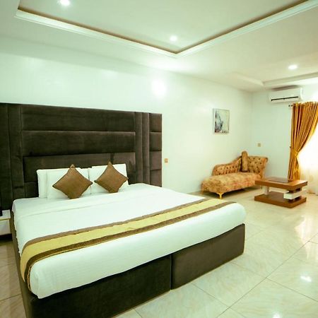 247 Luxury Hotel & Apartment Ajah Lekki Extérieur photo
