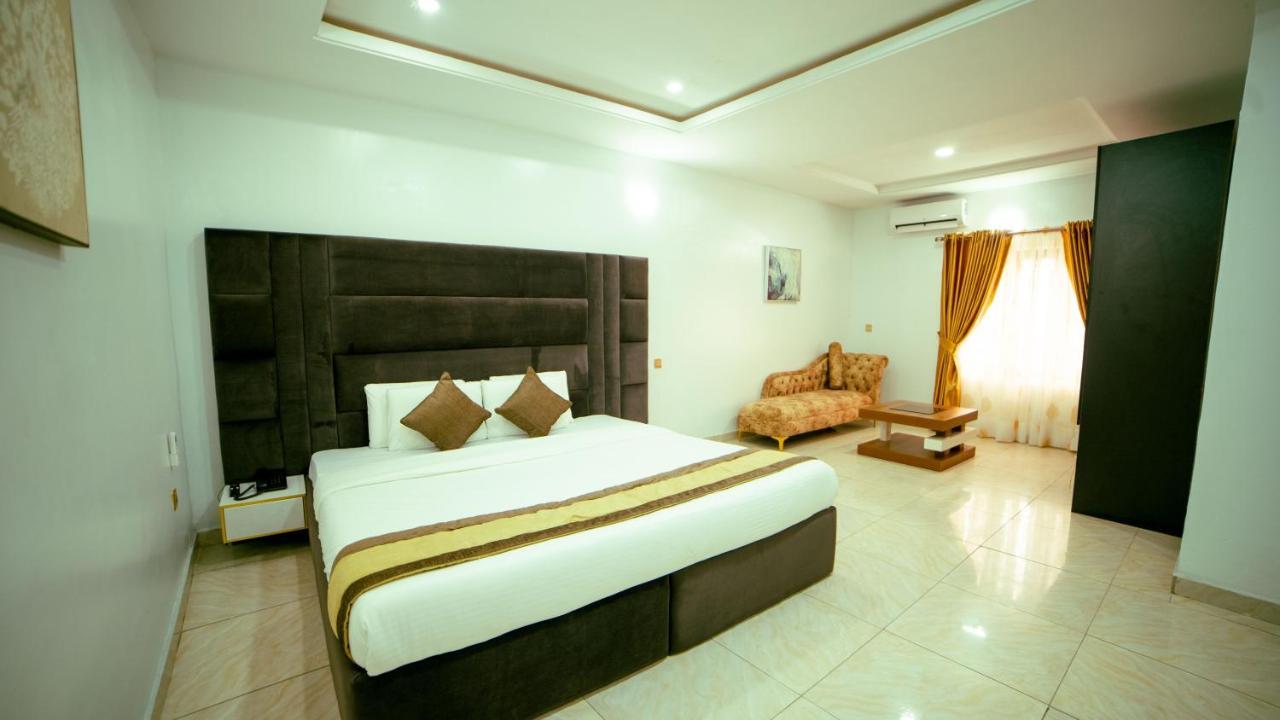 247 Luxury Hotel & Apartment Ajah Lekki Extérieur photo