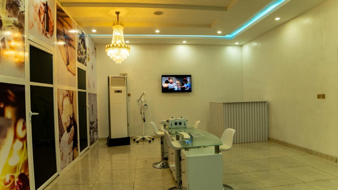 247 Luxury Hotel & Apartment Ajah Lekki Extérieur photo