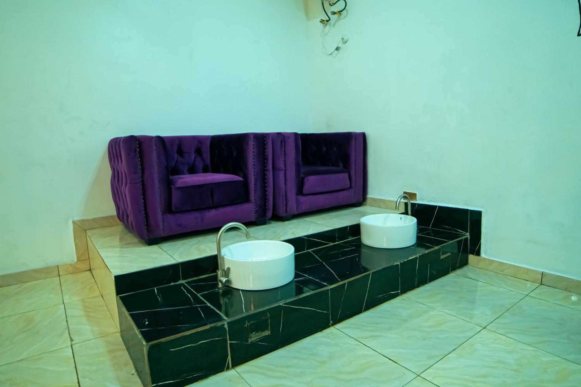 247 Luxury Hotel & Apartment Ajah Lekki Extérieur photo