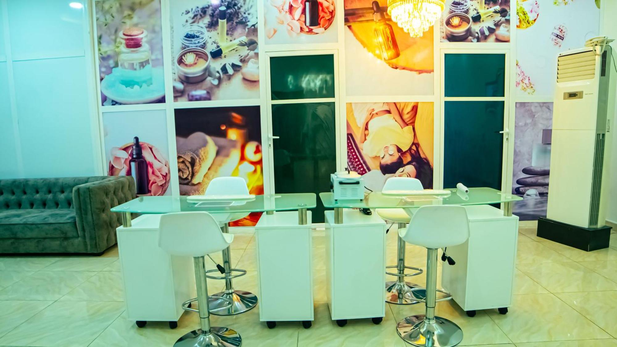 247 Luxury Hotel & Apartment Ajah Lekki Extérieur photo