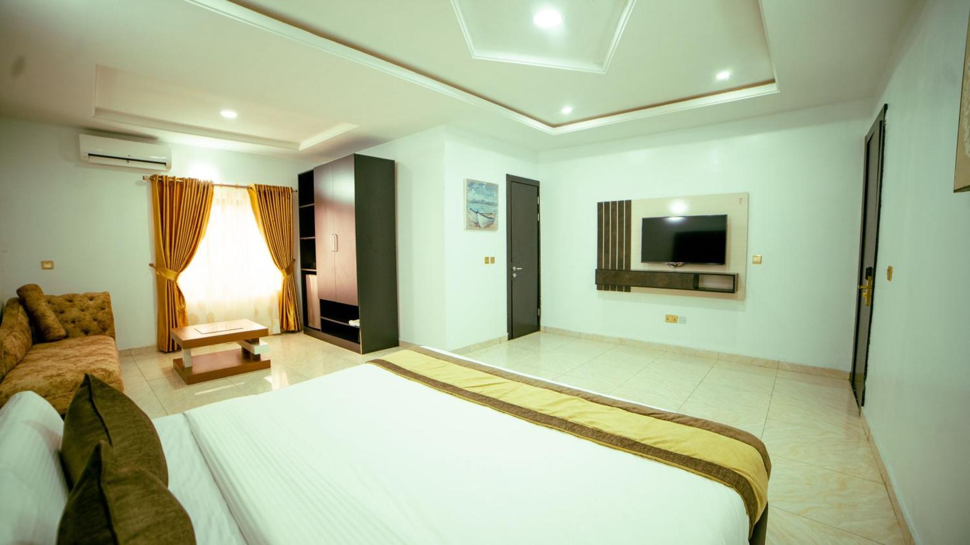 247 Luxury Hotel & Apartment Ajah Lekki Extérieur photo