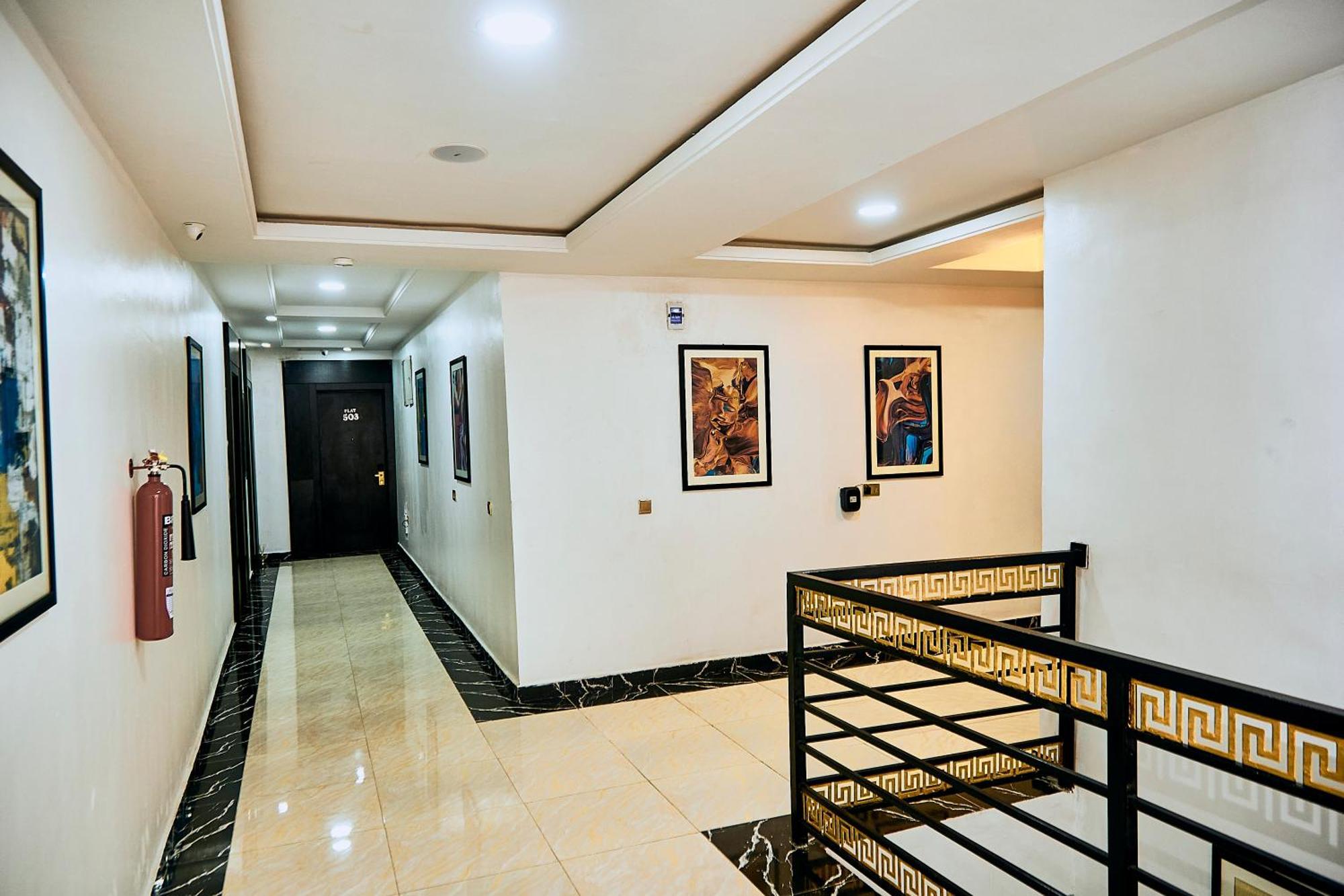 247 Luxury Hotel & Apartment Ajah Lekki Extérieur photo