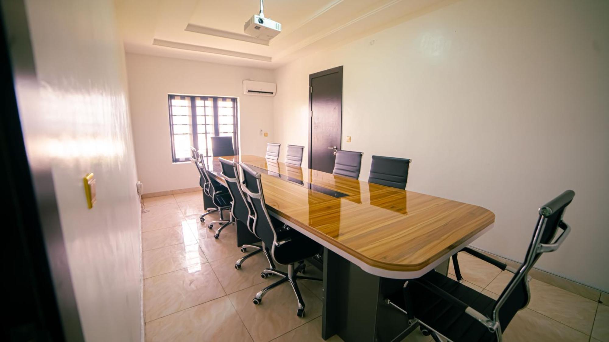 247 Luxury Hotel & Apartment Ajah Lekki Extérieur photo